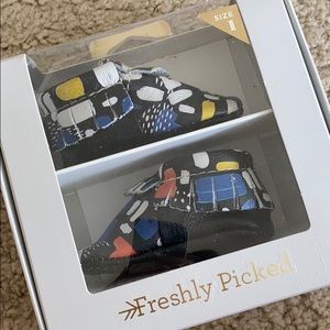 Freshly Picked Sz1 Moccasin multi-color NIB